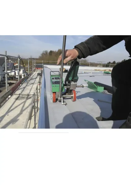 ROOFON MULTI Automate de soudage plastique pour piscine et toiture de la marque BAK à Paris, Toulouse et toute la France