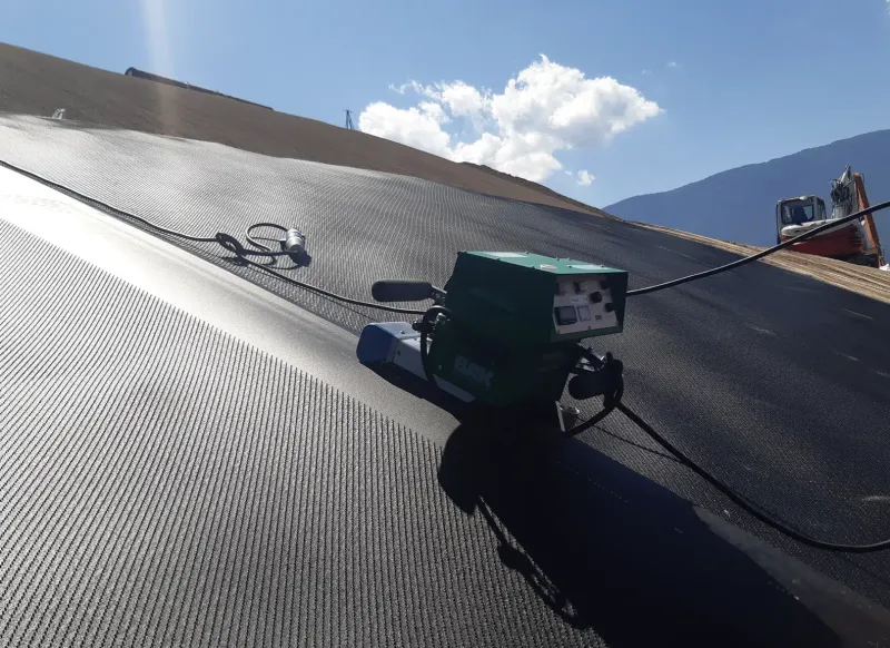 COMON 3 automate pour soudage plastique de géomembrane de la marque BAK à Paris, Lyon et toute la France