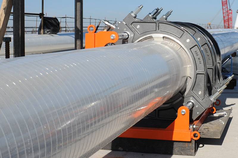 Soudeuse de tubes DELTA 500 de la marque RITMO disponible à Paris, Lyon et dans toute la France